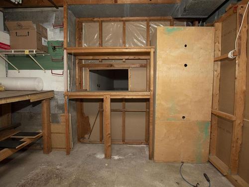 639 Red River Road, Thunder Bay, ON - Indoor Photo Showing Basement