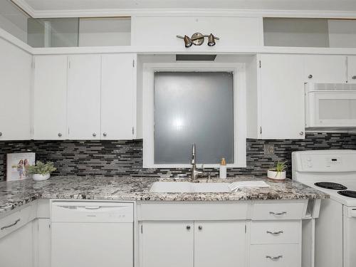 639 Red River Road, Thunder Bay, ON - Indoor Photo Showing Kitchen