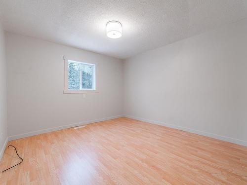 723 Airport Road, Kenora, ON - Indoor Photo Showing Other Room