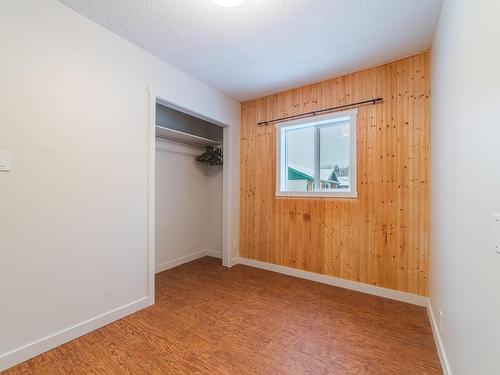 723 Airport Road, Kenora, ON - Indoor Photo Showing Other Room