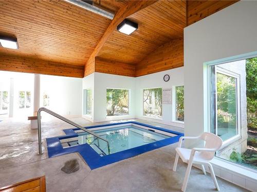 1301-27 Island Hwy South, Campbell River, BC - Indoor Photo Showing Other Room With In Ground Pool