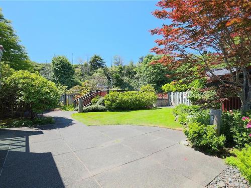 1301-27 Island Hwy South, Campbell River, BC - Outdoor