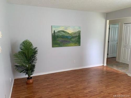 1-300 Grosskleg Way, Lake Cowichan, BC 