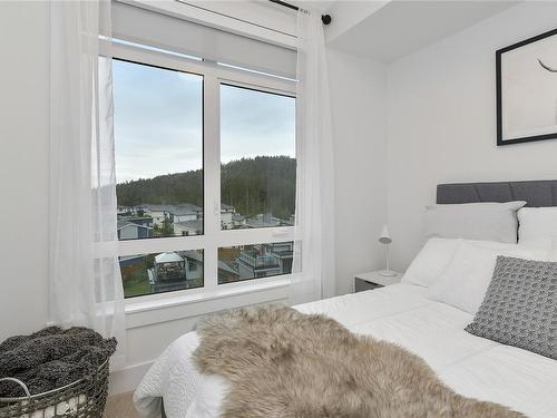 210-1110 Samar Cres, Langford, BC - Indoor Photo Showing Bedroom