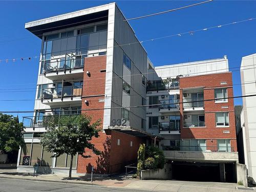 206-932 Johnson St, Victoria, BC - Outdoor