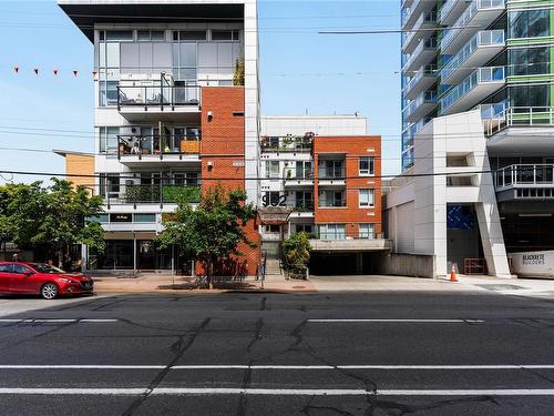 206-932 Johnson St, Victoria, BC - Outdoor