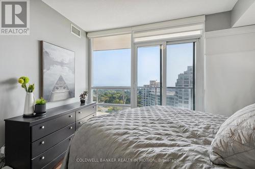 1208 - 2240 Lakeshore Boulevard W, Toronto, ON - Indoor Photo Showing Bedroom