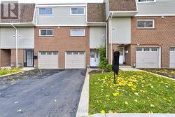 12 - 960 WARWICK COURT  Burlington, ON L7T 4C5