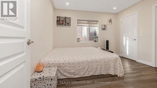 76 Elmcrest Drive, Brampton, ON - Indoor Photo Showing Bedroom