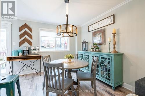 34 Corey Circle, Halton Hills, ON - Indoor Photo Showing Dining Room