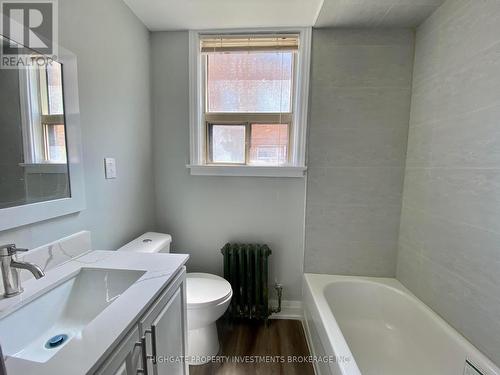 3 - 34 Erlesmere Avenue, Brampton, ON - Indoor Photo Showing Bathroom