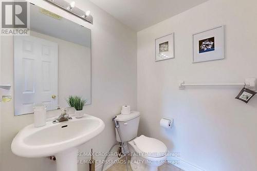 2423 Ravinebrook Crescent, Oakville, ON - Indoor Photo Showing Bathroom