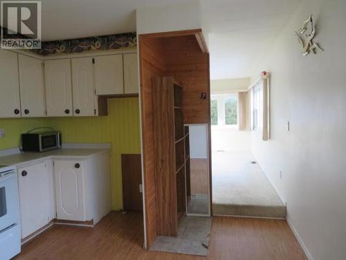 77-7624 Duncan Street, Powell River, BC - Indoor Photo Showing Kitchen