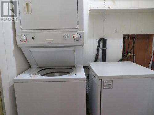 77-7624 Duncan Street, Powell River, BC - Indoor Photo Showing Laundry Room