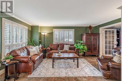 69 Ipswich Terrace, Ottawa, ON - Indoor Photo Showing Living Room