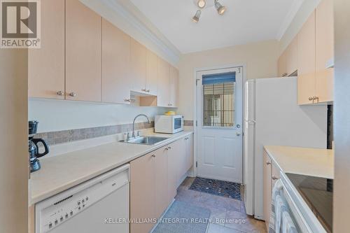 210 - 36D Forester Crescent, Ottawa, ON - Indoor Photo Showing Kitchen