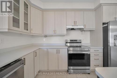 58 Stother Crescent, Bracebridge, ON - Indoor Photo Showing Kitchen