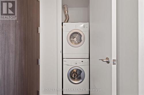 1408 - 201 Parkdale Avenue, Ottawa, ON - Indoor Photo Showing Laundry Room