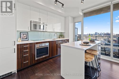 1408 - 201 Parkdale Avenue, Ottawa, ON - Indoor Photo Showing Kitchen