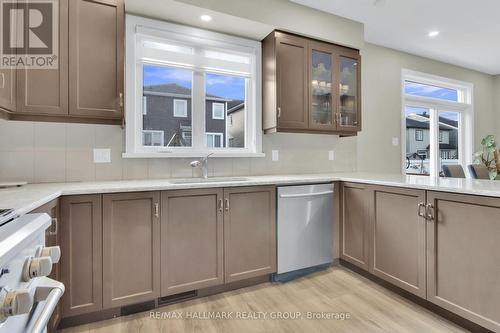 77 Axel Crescent, Ottawa, ON - Indoor Photo Showing Kitchen