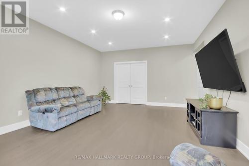 77 Axel Crescent, Ottawa, ON - Indoor