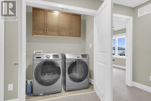 77 Axel Crescent, Ottawa, ON - Indoor Photo Showing Laundry Room