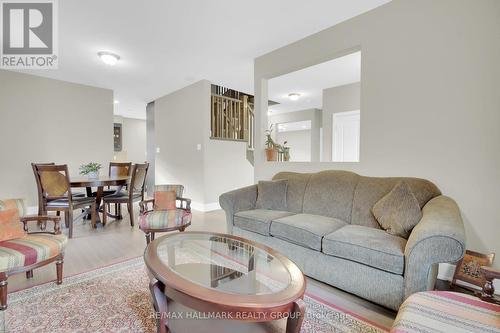 77 Axel Crescent, Ottawa, ON - Indoor Photo Showing Living Room