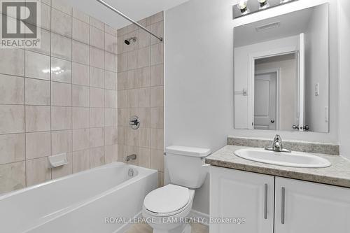 1023 Cedar Creek Drive, Ottawa, ON - Indoor Photo Showing Bathroom