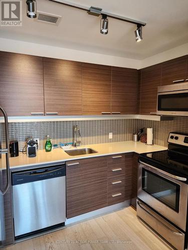 411 - 354 Gladstone Avenue, Ottawa, ON - Indoor Photo Showing Kitchen With Stainless Steel Kitchen