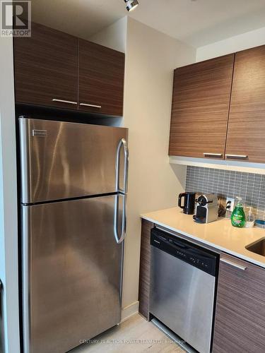 411 - 354 Gladstone Avenue, Ottawa, ON - Indoor Photo Showing Kitchen With Stainless Steel Kitchen