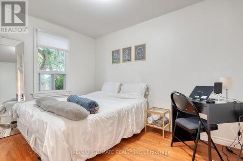 67 Glendale Avenue N, Hamilton, ON - Indoor Photo Showing Bedroom