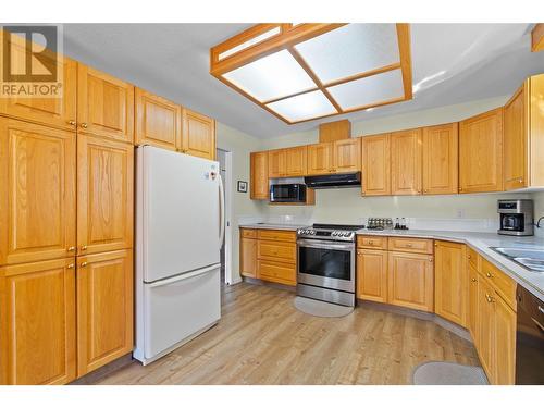 151 8 Avenue Sw Unit# 23, Salmon Arm, BC - Indoor Photo Showing Kitchen