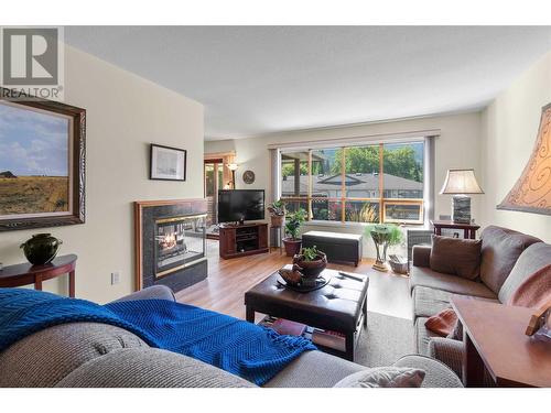 151 8 Avenue Sw Unit# 23, Salmon Arm, BC - Indoor Photo Showing Living Room With Fireplace