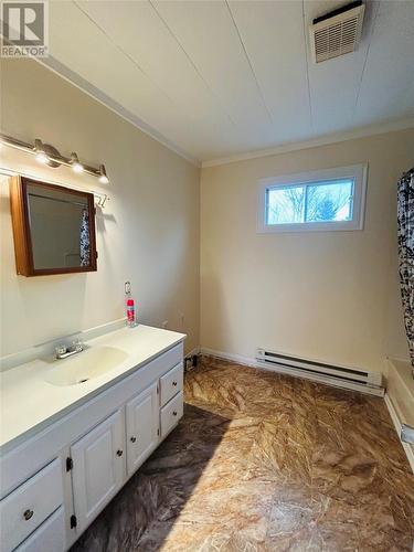 3 Bairds Hill, Botwood, NL - Indoor Photo Showing Bathroom