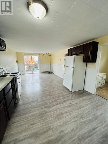 3 Bairds Hill, Botwood, NL - Indoor Photo Showing Kitchen