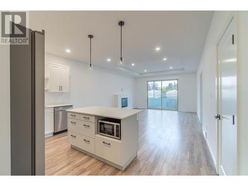 220 Shepherd Road Unit# 8, Chase, BC - Indoor Photo Showing Kitchen