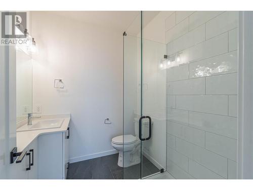 220 Shepherd Road Unit# 8, Chase, BC - Indoor Photo Showing Bathroom