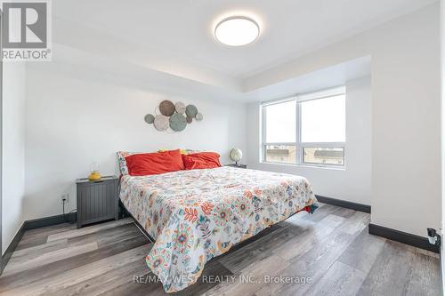 402 - 1235 Bayly Street, Pickering, ON - Indoor Photo Showing Bedroom