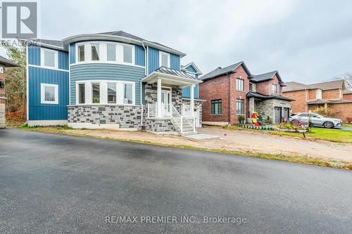 39 Auburn Court, Barrie, ON 