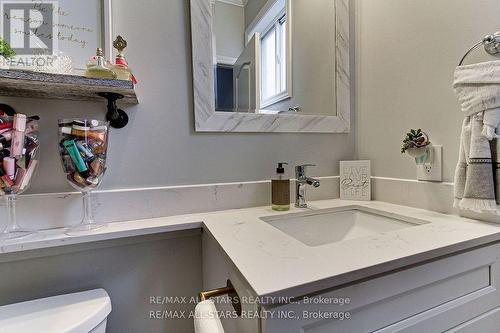 126 Vipond Road, Whitby, ON - Indoor Photo Showing Bathroom