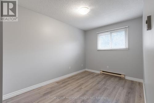 22 - 226 Highview Avenue W, London, ON - Indoor Photo Showing Other Room