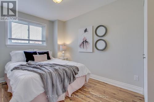 672 Elgin Street, Newmarket, ON - Indoor Photo Showing Bedroom