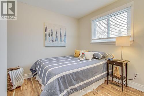 672 Elgin Street, Newmarket, ON - Indoor Photo Showing Bedroom