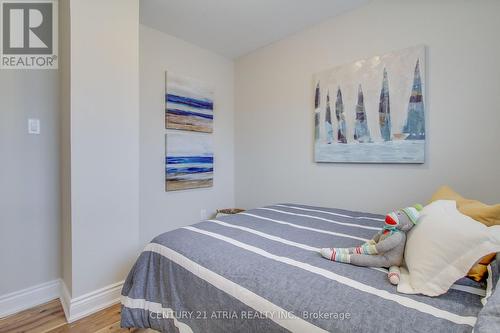 672 Elgin Street, Newmarket, ON - Indoor Photo Showing Bedroom