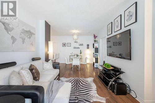 2604 - 388 Prince Of Wales Drive, Mississauga, ON - Indoor Photo Showing Living Room