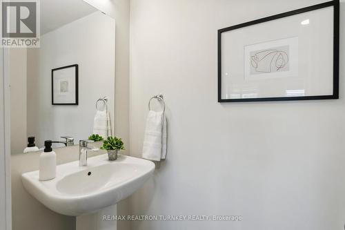 116 - 1135 Cooke Boulevard, Burlington, ON - Indoor Photo Showing Bathroom