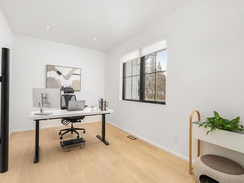 Bureau - 30 Av. Madsen, Beaconsfield, QC - Indoor Photo Showing Office