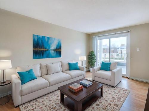 Salon - 211-525 Boul. De La Gappe, Gatineau (Gatineau), QC - Indoor Photo Showing Living Room