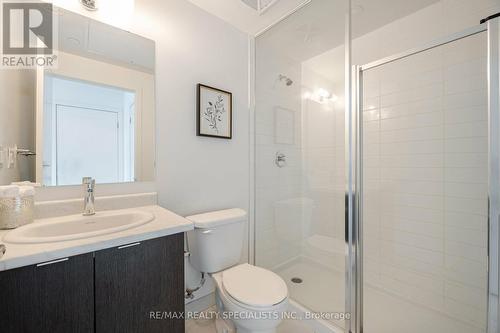 409 - 160 Canon Jackson Drive, Toronto, ON - Indoor Photo Showing Bathroom