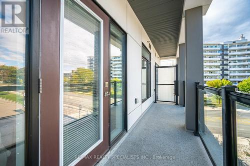 409 - 160 Canon Jackson Drive, Toronto, ON - Outdoor With Balcony With Exterior